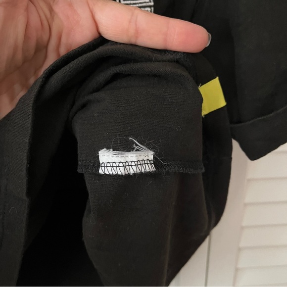 Disney Artist series tee by Rafael Faria from The Walt Disney Company Brazil, XS - Picture 4 of 7